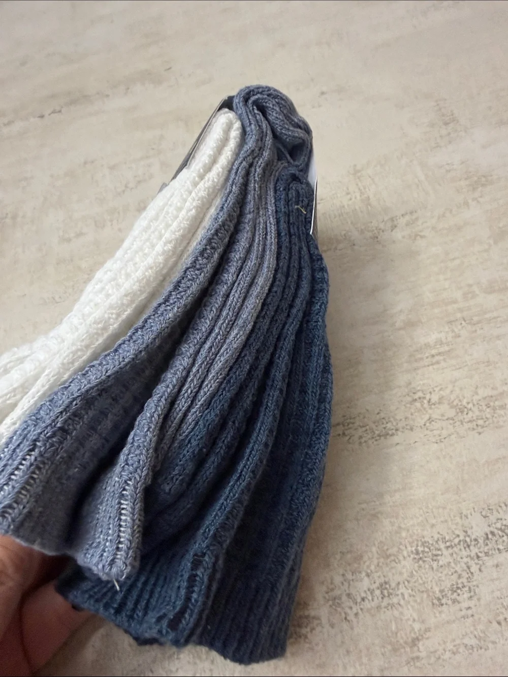 Universal Thread White & blue crew Sock 3-Pack